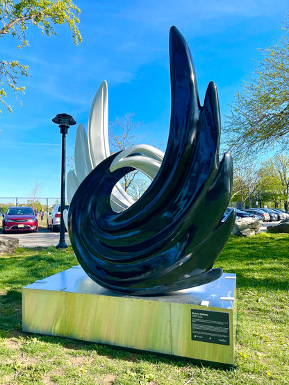 Size (sculpture + base) : H 10”x W 7” x 4” D
 Weight: 560 lb
 Medium: Painted FiberGlass/ Stainless Steel base
 Year: 2021