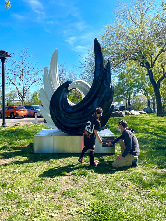 Size (sculpture + base) : H 10”x W 7” x 4” D
 Weight: 560 lb
 Medium: Painted FiberGlass/ Stainless Steel base
 Year: 2021
