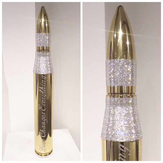 Name: Love Changes Everything Bullet
Medium: Aluminium dipped in gold chrome
+- 20,000 Swarovski Crystals handle applied
Size: 37 x 5 x 5 in
Edition: unique